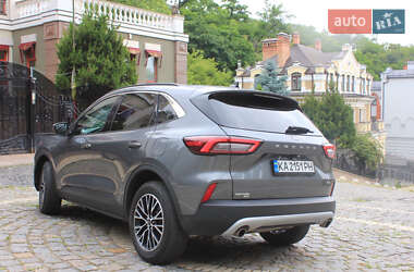 Позашляховик / Кросовер Ford Escape 2023 в 