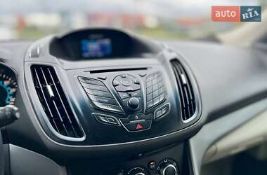 Внедорожник / Кроссовер Ford Escape 2013 в 