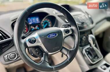 Внедорожник / Кроссовер Ford Escape 2013 в 