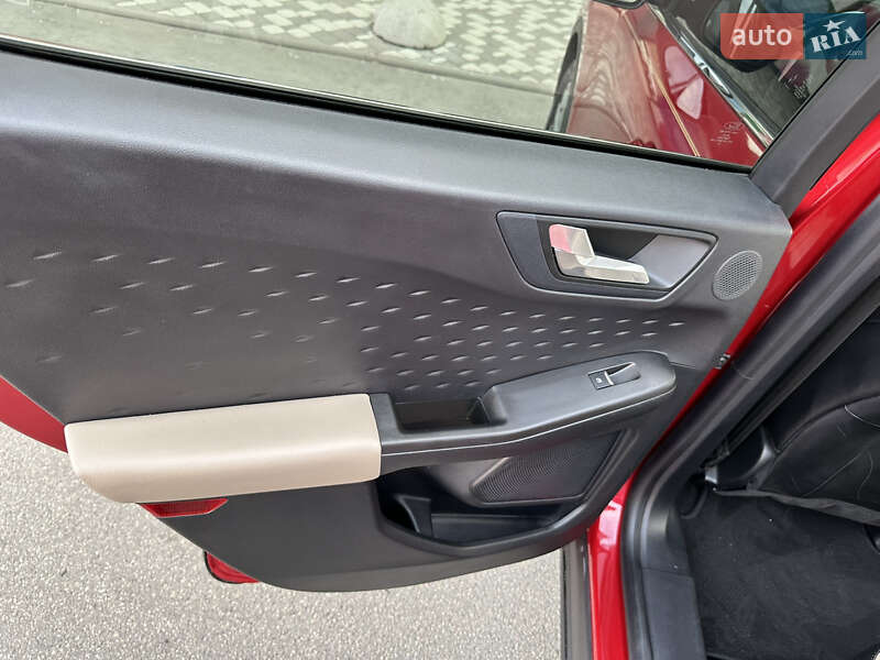 Позашляховик / Кросовер Ford Escape 2019 в Києві