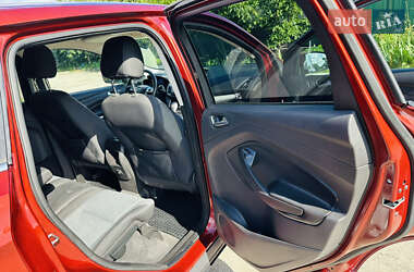 Внедорожник / Кроссовер Ford Escape 2014 в 