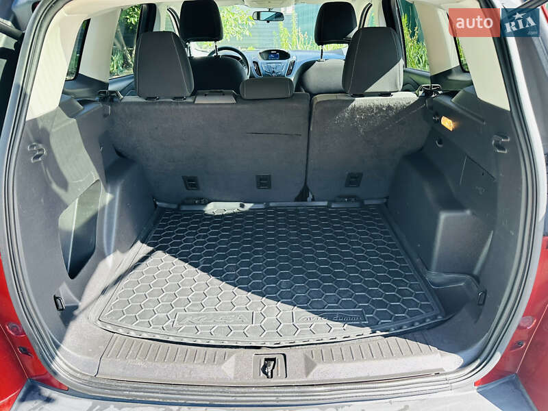 Внедорожник / Кроссовер Ford Escape 2014 в Каменском
