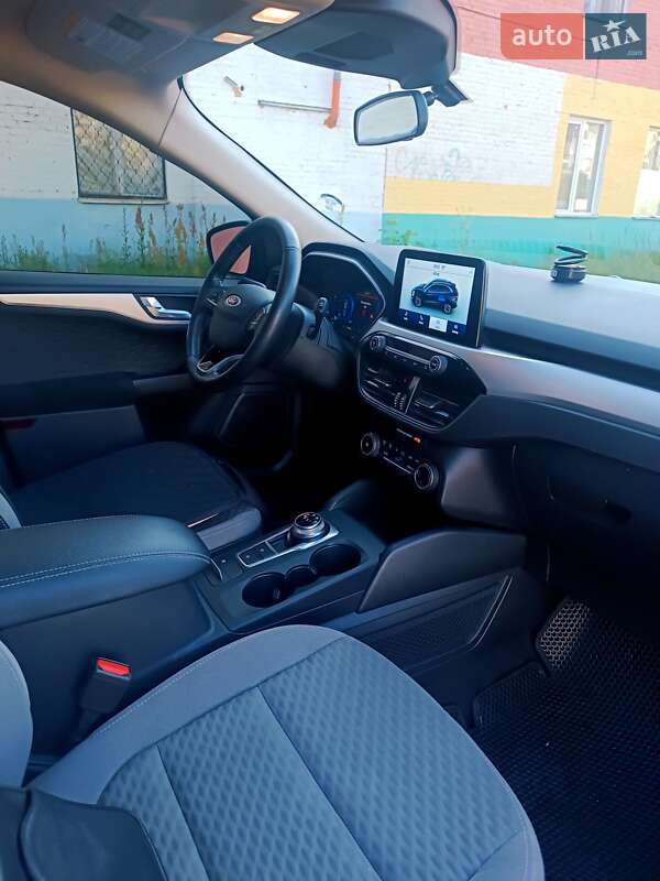 Внедорожник / Кроссовер Ford Escape 2020 в Шостке фото 12 Внедорожник / Кроссовер Ford Escape 2020 в Шостке