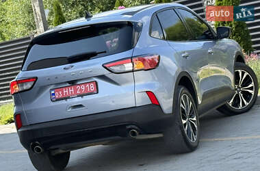 Внедорожник / Кроссовер Ford Escape 2022 в 