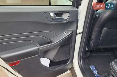 Внедорожник / Кроссовер Ford Escape 2022 в Кривом Роге