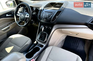 Внедорожник / Кроссовер Ford Escape 2013 в 