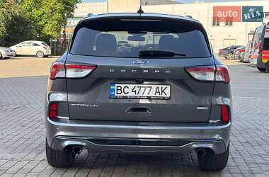 Внедорожник / Кроссовер Ford Escape 2020 в 