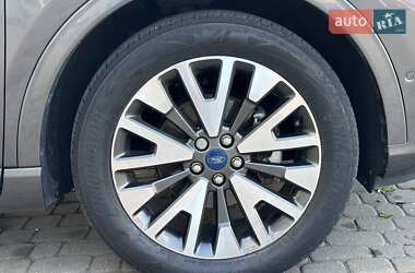Внедорожник / Кроссовер Ford Escape 2020 в 