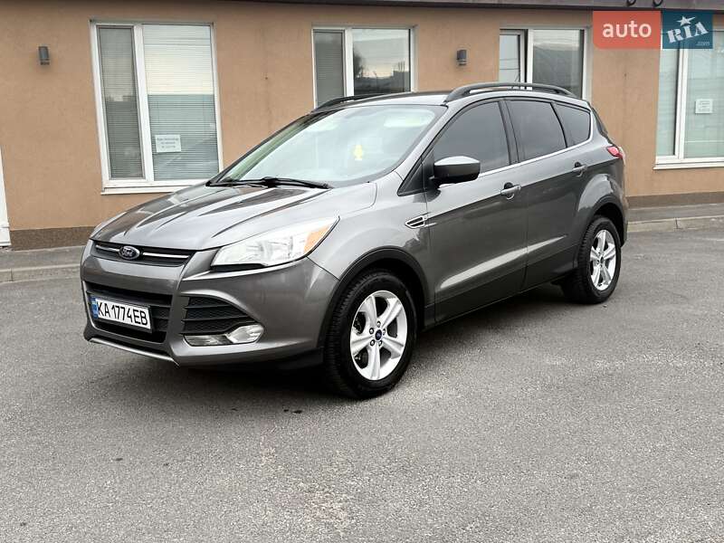 Внедорожник / Кроссовер Ford Escape 2013 в 