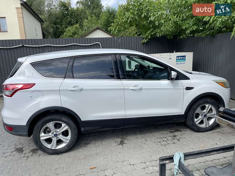 Внедорожник / Кроссовер Ford Escape 2014 в Трускавце