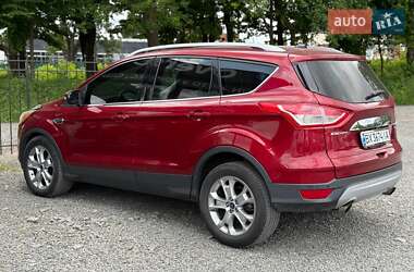 Внедорожник / Кроссовер Ford Escape 2014 в 