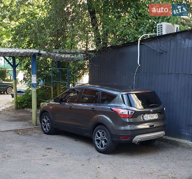Внедорожник / Кроссовер Ford Escape 2018 в Днепре