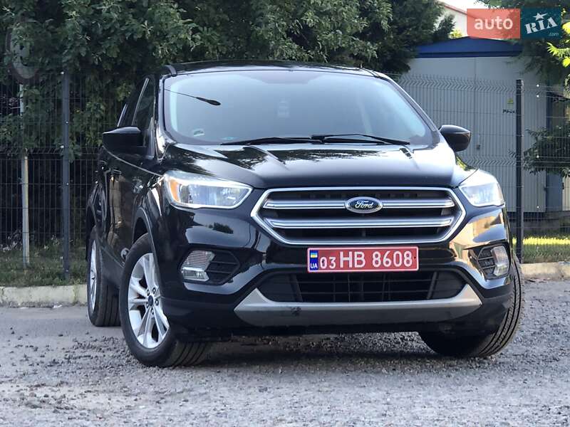 Внедорожник / Кроссовер Ford Escape 2016 в Львове