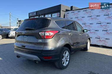 Позашляховик / Кросовер Ford Escape 2016 в Львові