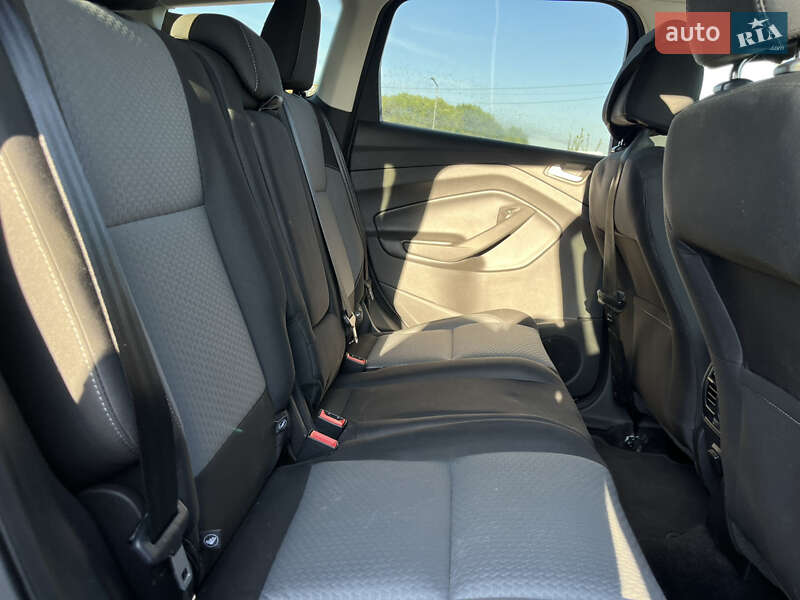 Внедорожник / Кроссовер Ford Escape 2016 в Львове