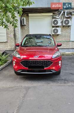 Внедорожник / Кроссовер Ford Escape 2020 в 