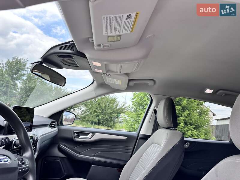 Внедорожник / Кроссовер Ford Escape 2021 в Буче