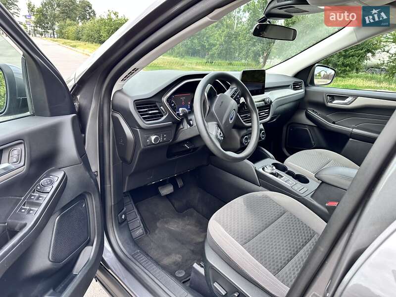 Внедорожник / Кроссовер Ford Escape 2021 в Буче