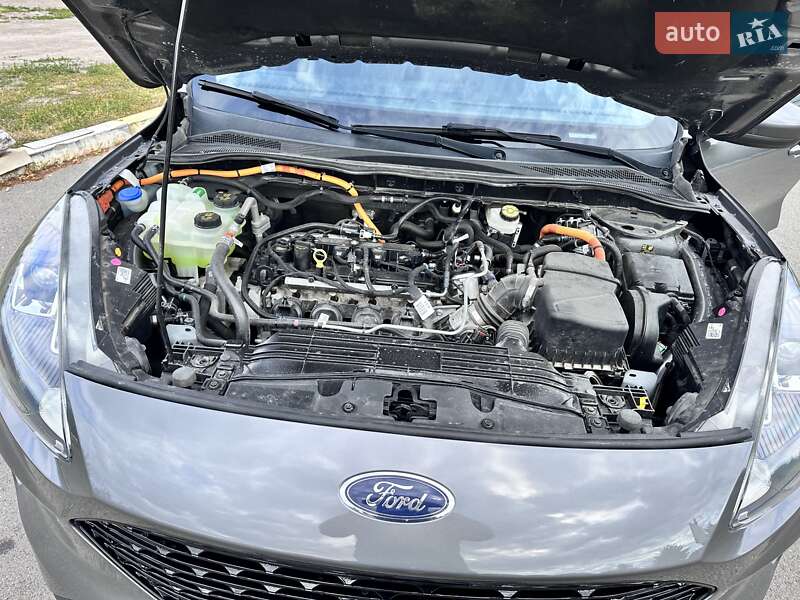 Внедорожник / Кроссовер Ford Escape 2021 в Буче