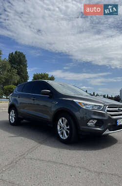 Внедорожник / Кроссовер Ford Escape 2016 в 