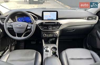 Внедорожник / Кроссовер Ford Escape 2021 в 