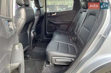 Внедорожник / Кроссовер Ford Escape 2021 в 