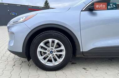 Внедорожник / Кроссовер Ford Escape 2022 в 