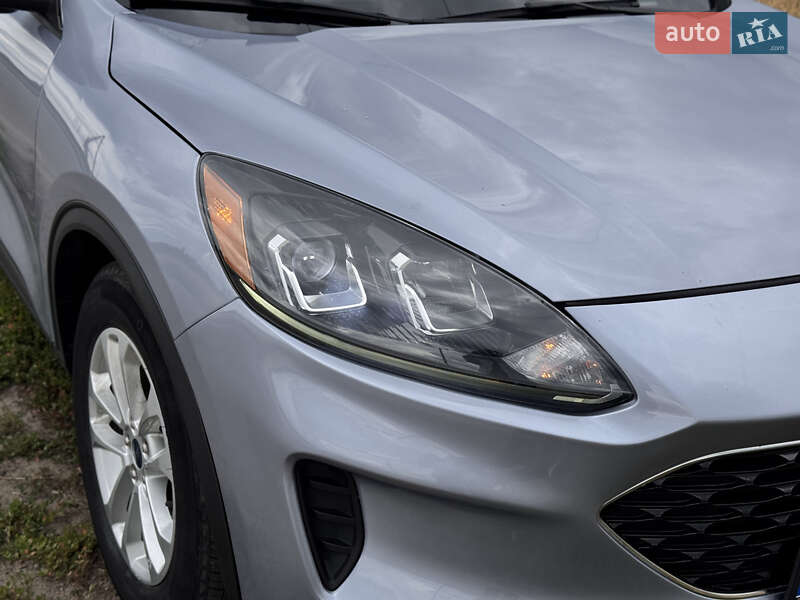 Позашляховик / Кросовер Ford Escape 2021 в Полтаві