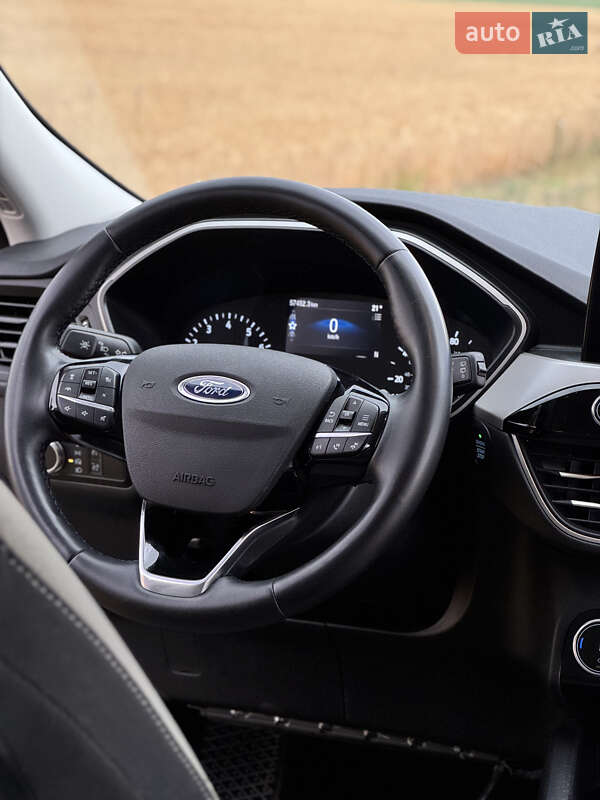 Позашляховик / Кросовер Ford Escape 2021 в Полтаві