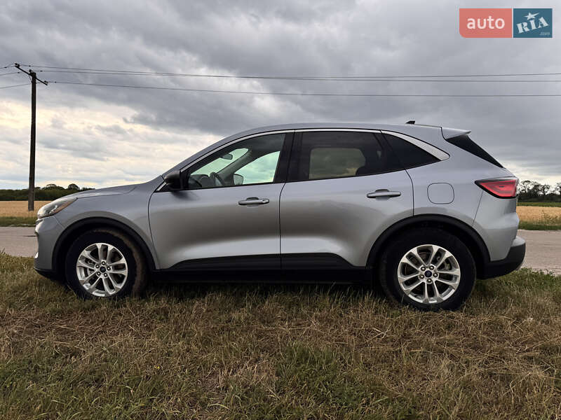 Позашляховик / Кросовер Ford Escape 2021 в Полтаві