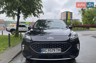 Внедорожник / Кроссовер Ford Escape 2020 в 