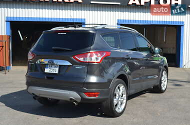 Позашляховик / Кросовер Ford Escape 2015 в 