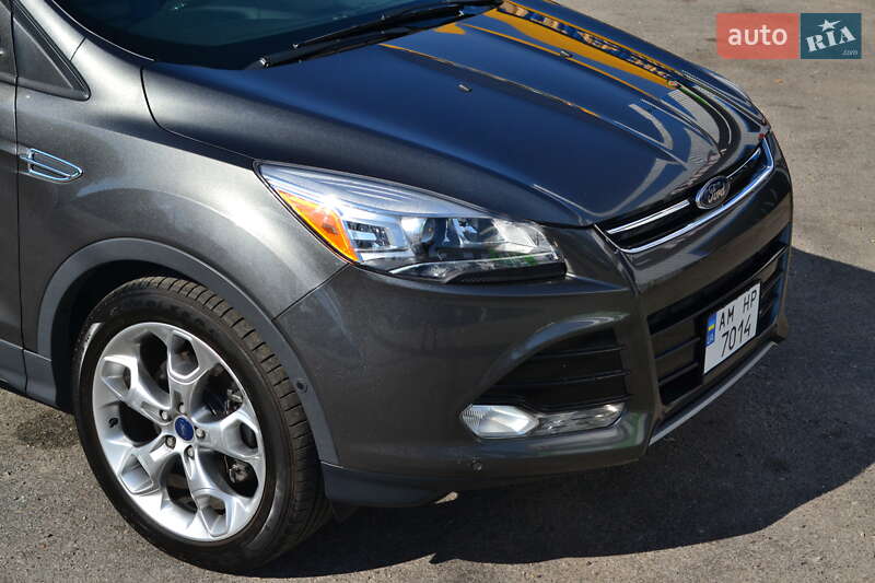 Внедорожник / Кроссовер Ford Escape 2015 в Житомире