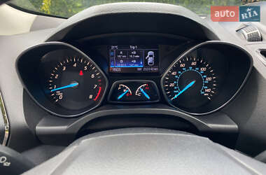Внедорожник / Кроссовер Ford Escape 2013 в 