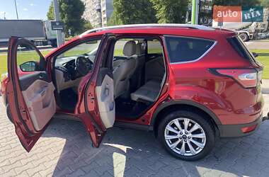 Внедорожник / Кроссовер Ford Escape 2016 в 