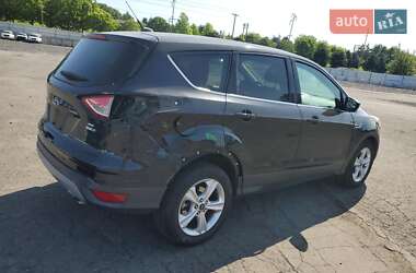 Внедорожник / Кроссовер Ford Escape 2015 в 