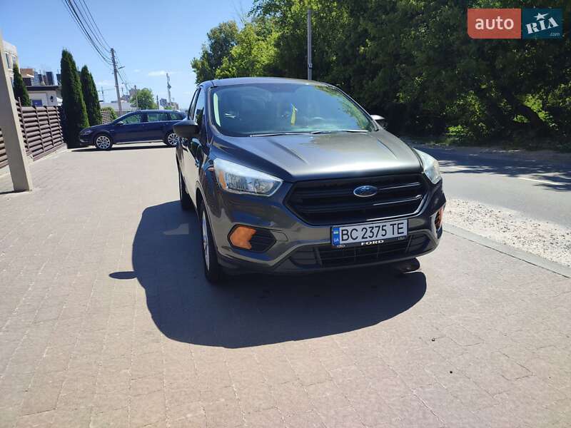 Позашляховик / Кросовер Ford Escape 2016 в Львові