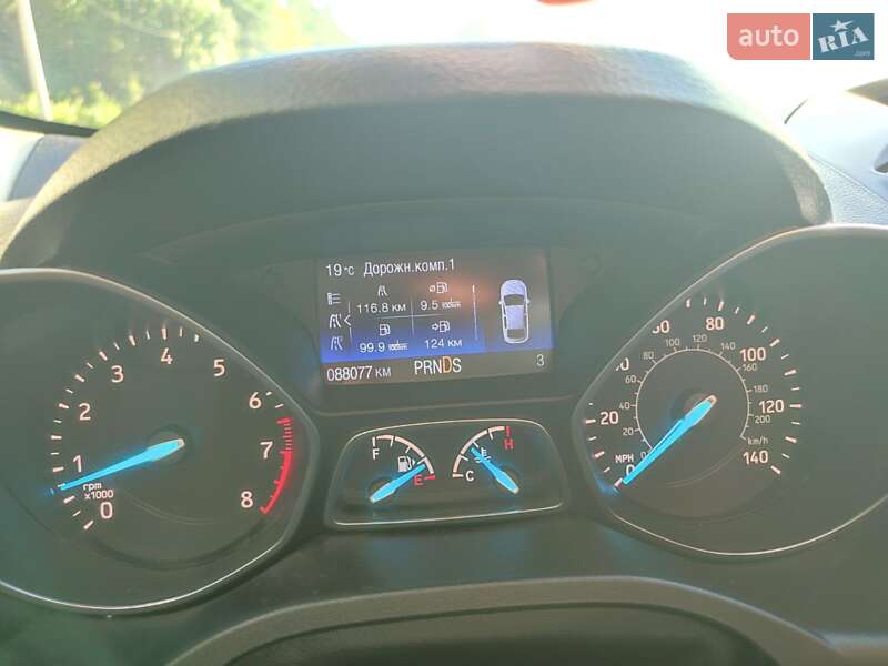 Внедорожник / Кроссовер Ford Escape 2017 в Львове
