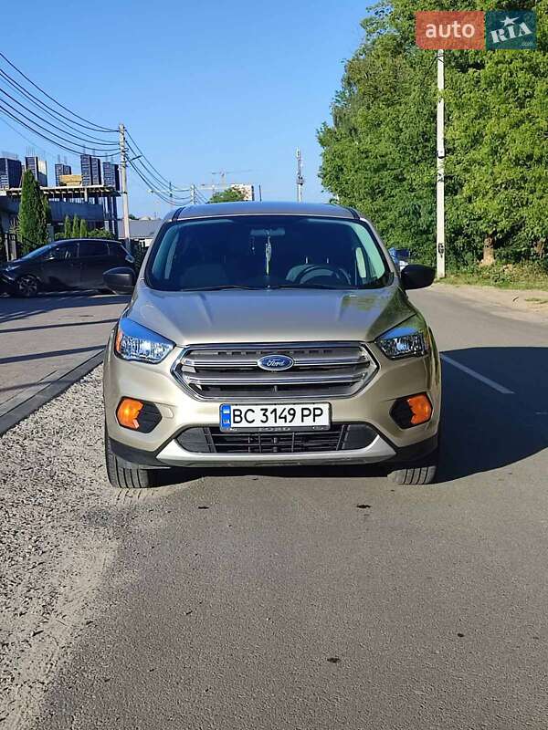 Внедорожник / Кроссовер Ford Escape 2017 в Львове