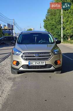 Внедорожник / Кроссовер Ford Escape 2017 в 
