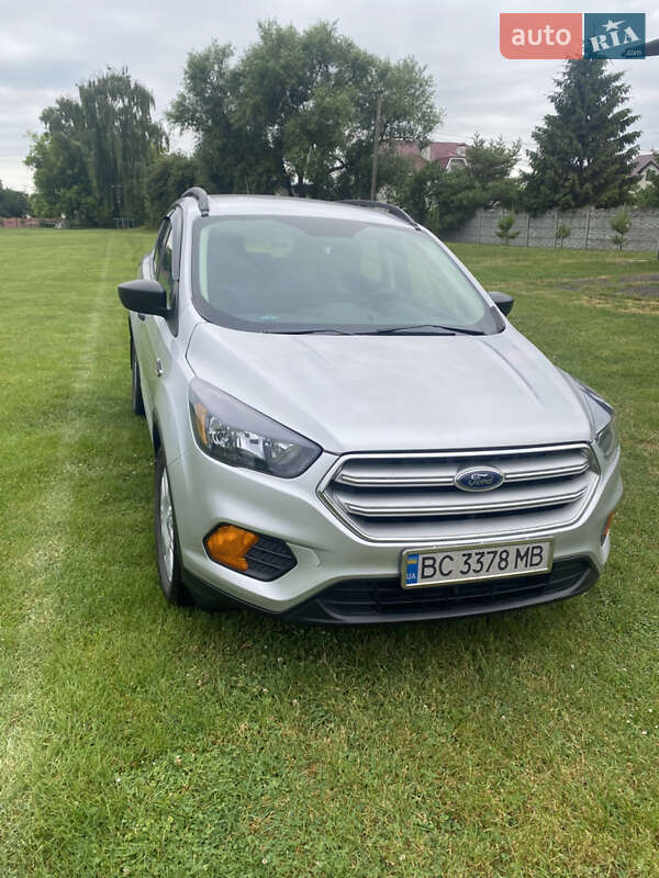 Внедорожник / Кроссовер Ford Escape 2018 в Львове