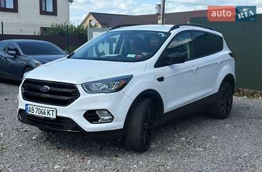 Внедорожник / Кроссовер Ford Escape 2019 в Виннице