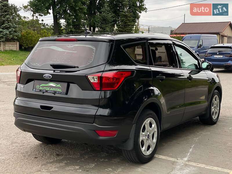 Внедорожник / Кроссовер Ford Escape 2019 в Киеве