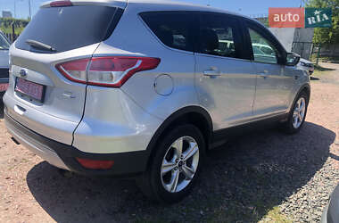 Внедорожник / Кроссовер Ford Escape 2014 в 