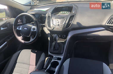 Внедорожник / Кроссовер Ford Escape 2014 в 