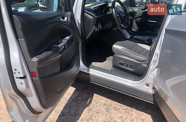 Внедорожник / Кроссовер Ford Escape 2014 в 