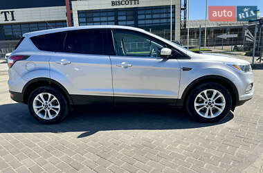 Внедорожник / Кроссовер Ford Escape 2017 в 