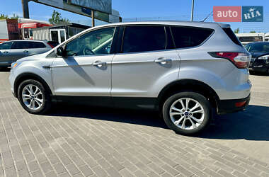 Внедорожник / Кроссовер Ford Escape 2017 в 