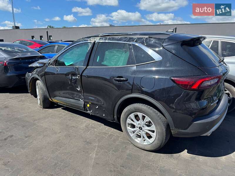 Внедорожник / Кроссовер Ford Escape 2023 в Львове