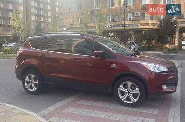 Внедорожник / Кроссовер Ford Escape 2013 в 